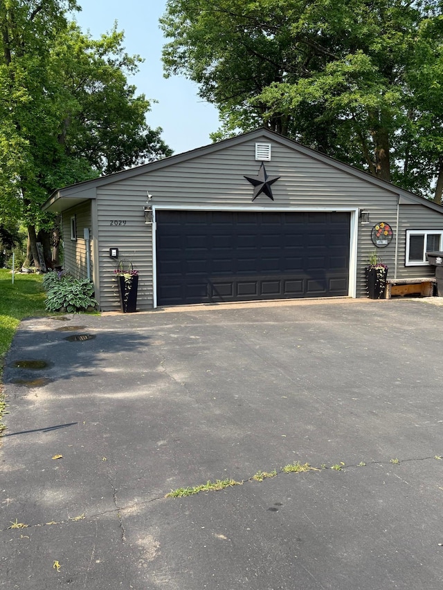 2029 Richardson Ct, Georgetown Twp, WI 54853 - view of garage