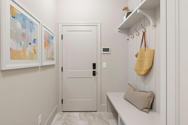 956 Mississippi River Blvd S, Saint Paul, MN 55116 - mudroom featuring baseboards