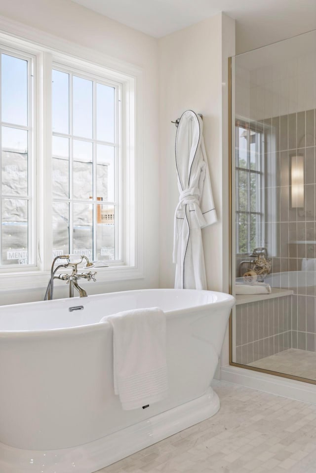 956 Mississippi River Blvd S, Saint Paul, MN 55116 - full bath with a freestanding tub