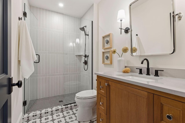 956 Mississippi River Blvd S, Saint Paul, MN 55116 - full bath featuring vanity, tiled shower, tile patterned flooring, and recessed lighting
