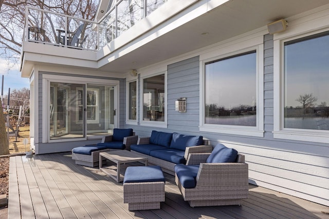 2807 Mckenzie Point Rd, Minnetonka, MN 55391 - wooden terrace with an outdoor living space