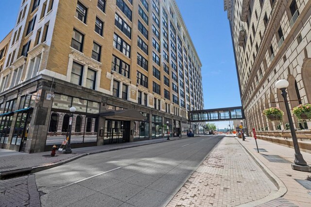 350 Saint Peter St Unit 707, Saint Paul, MN 55102 - view of building exterior