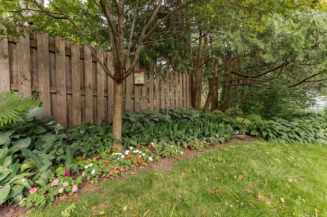 625 Folwell Ln SW, Rochester, MN 55902 - view of yard