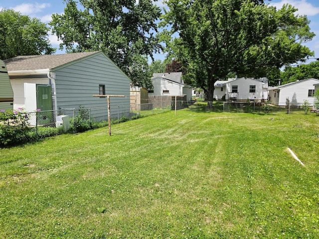 915 14th Ave SE, Austin, MN 55912 - view of yard