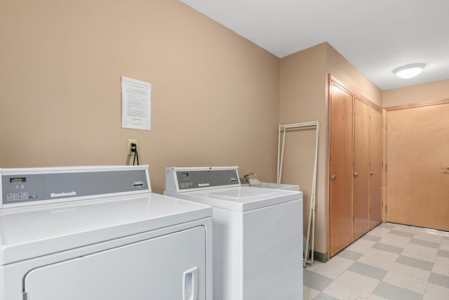 4424 Cedar Lake Rd S Unit 4, Saint Louis Park, MN 55416 - photo 16