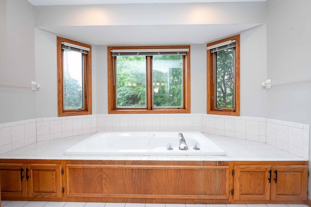 6262 Fernbrook Ln N, Maple Grove, MN 55311 - bathroom featuring a tub