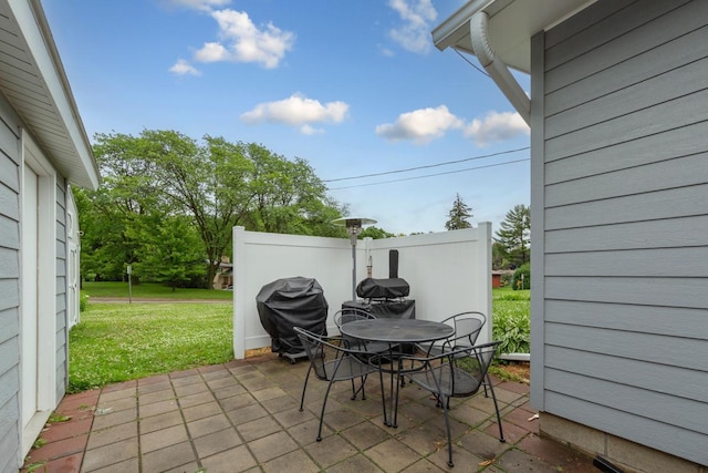 511 9th Ave SW, Faribault, MN 55021 - view of patio with a grill