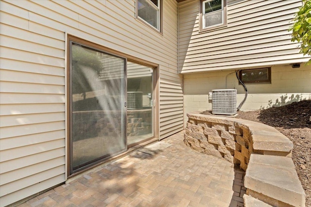 422 Jefferson Ave S, Edina, MN 55343 - view of patio / terrace