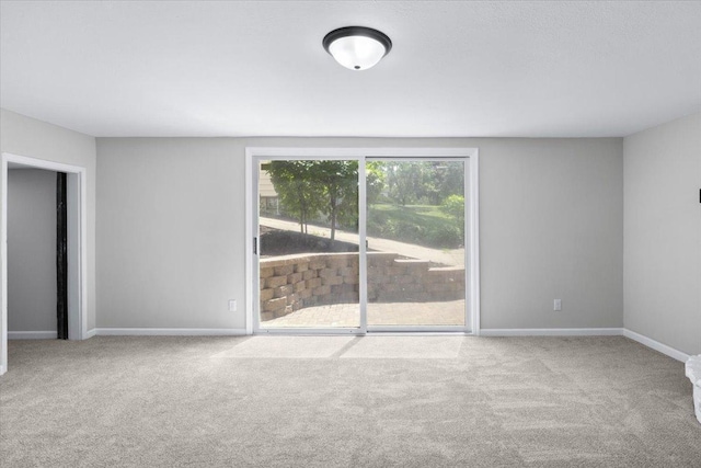 422 Jefferson Ave S, Edina, MN 55343 - carpeted empty room with baseboards