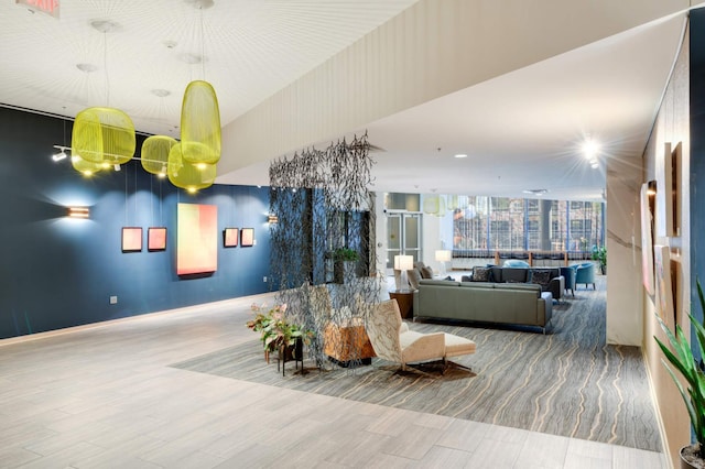 1120 2nd St Unit 1002, Minneapolis, MN 55415 - building lobby with a towering ceiling