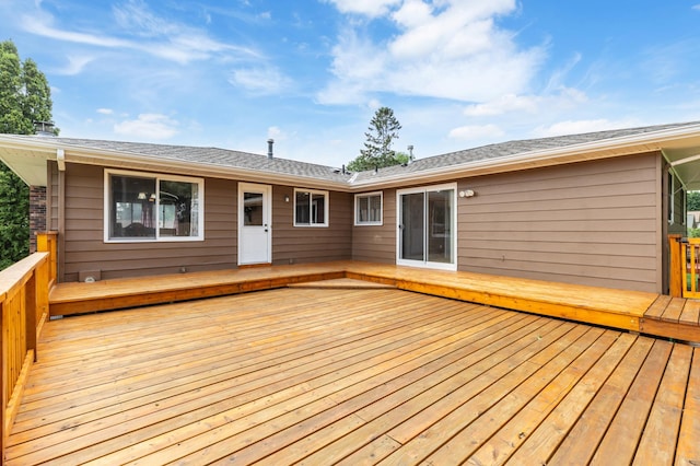2735 Chisholm Ave N, Saint Paul, MN 55109 - view of deck