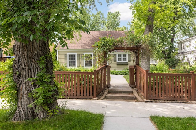 4604 39th St, Saint Louis Park, MN 55416 - view of front of home featuring roof with shingles