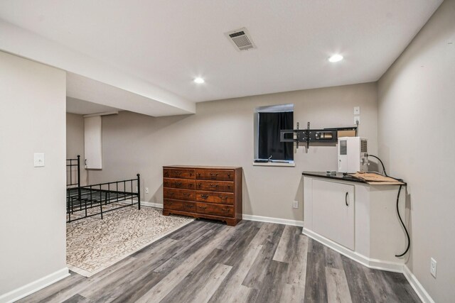 8924 Darnel Rd, Eden Prairie, MN 55347 - bar featuring wood finished floors and recessed lighting
