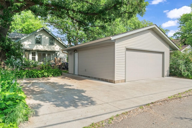 1511 Branston St, Saint Paul, MN 55108 - view of detached garage