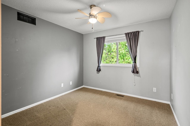 2403 Meadow Dr, Buffalo, MN 55313 - unfurnished room with carpet and a ceiling fan