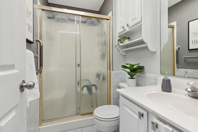7175 Upper 157th St W, Apple Valley, MN 55124 - full bath with vanity and a stall shower
