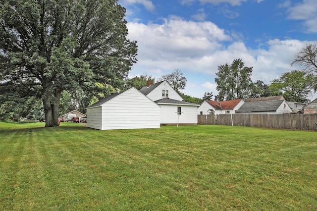 913 12th Ave SE, Austin, MN 55912 - view of yard