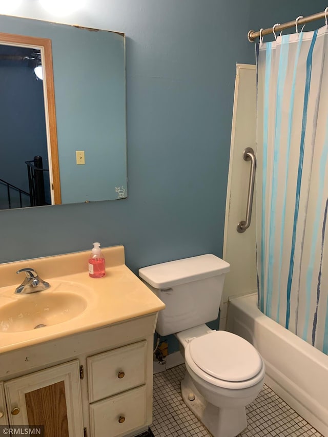 7236 72nd Ln N Unit 202, Brooklyn Park, MN 55428 - full bathroom with tile patterned flooring, vanity, and shower / bath combo with shower curtain