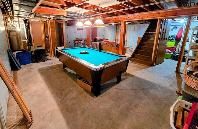 902 6th Ave SE, Pipestone, MN 56164 - rec room featuring billiards and concrete flooring