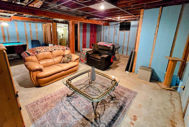 902 6th Ave SE, Pipestone, MN 56164 - unfinished basement with billiards table