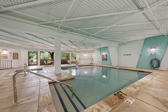 9700 Portland Ave S Unit 237, Bloomington, MN 55420 - view of indoor community pool