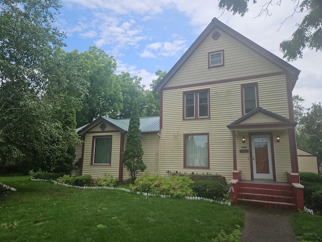 442 Cleveland Ave W, Winnebago, MN 56098 - victorian house with a front yard