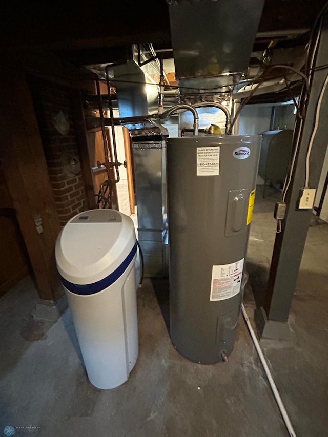 217 6th St SE, Barnesville, MN 56514 - utilities featuring water heater and heating fuel