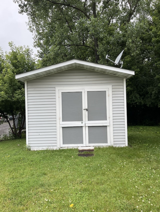 1323 Pine Tree Dr, Maplewood, MN 55119 - view of shed