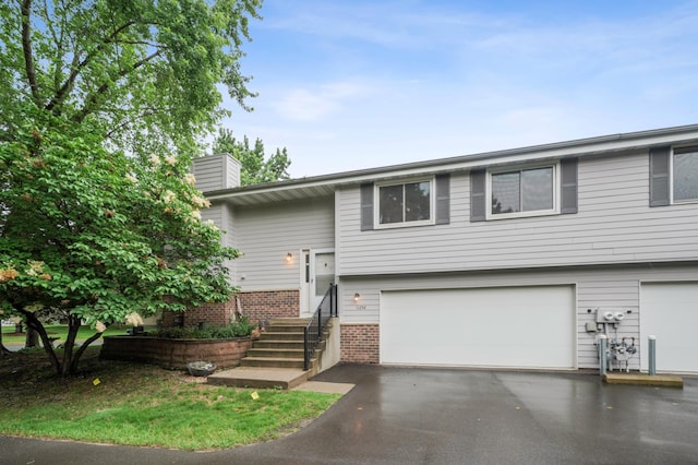 11250 Vessey Ave S, Bloomington, MN 55437 - photo 2