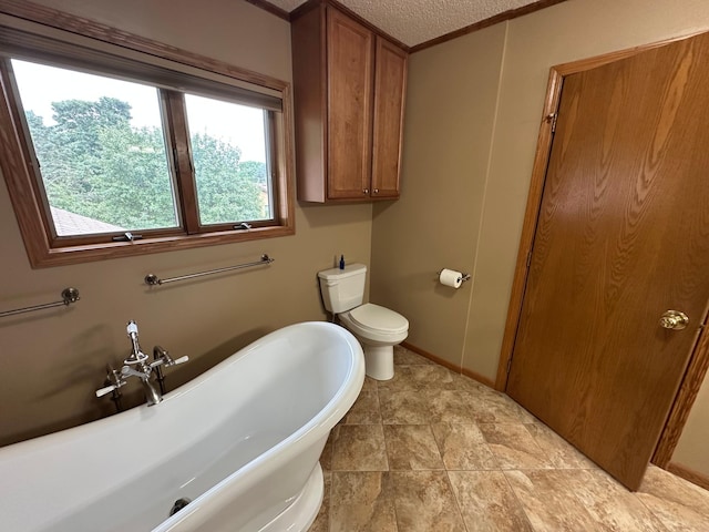 1702 15th St SW, Willmar, MN 56201 - full bath with a freestanding bath and a textured ceiling