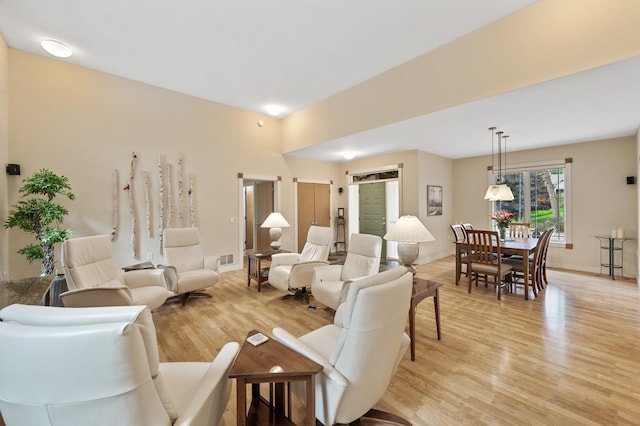 5877 Bradbury Ct, Inver Grove Heights, MN 55076 - photo 10