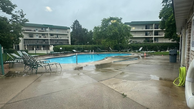 10521 Cedar Lake Rd Unit 208, Minnetonka, MN 55305 - community pool featuring a patio