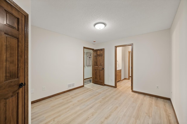 5687 Dunlap Ave N, Shoreview, MN 55126 - photo 31