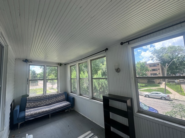 713 2nd St NE, Minneapolis, MN 55413 - view of sunroom