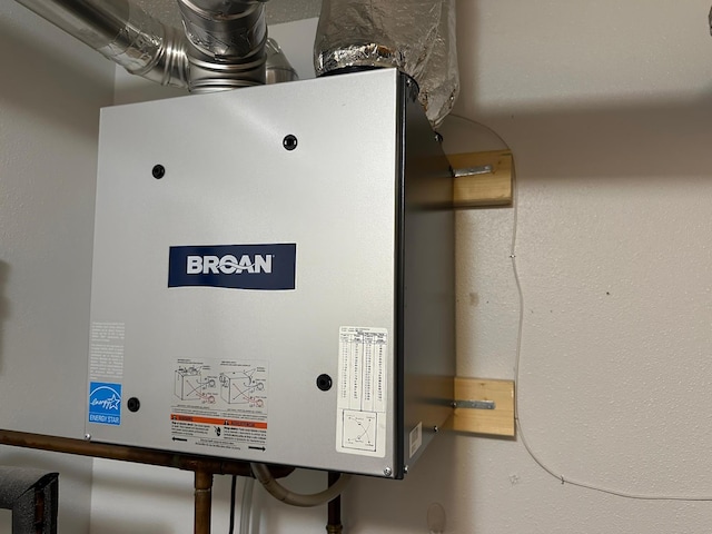 111 W Ave, Ottertail, MN 56571 - detailed view of tankless water heater