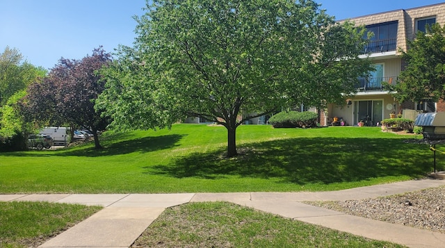 255 Westview Dr Unit 307, West Saint Paul, MN 55118 - photo 3