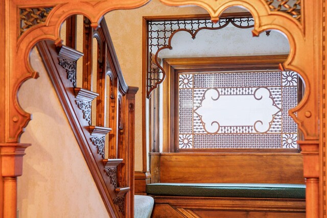 1323 Keston St, Saint Paul, MN 55108 - view of stairs