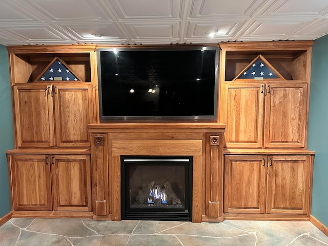 515 2nd St SW, New Richland, MN 56072 - detailed view of baseboards