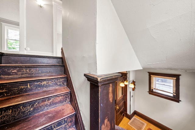 311 31st St E, Minneapolis, MN 55408 - photo 26