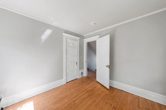 311 31st St E, Minneapolis, MN 55408 - photo 30