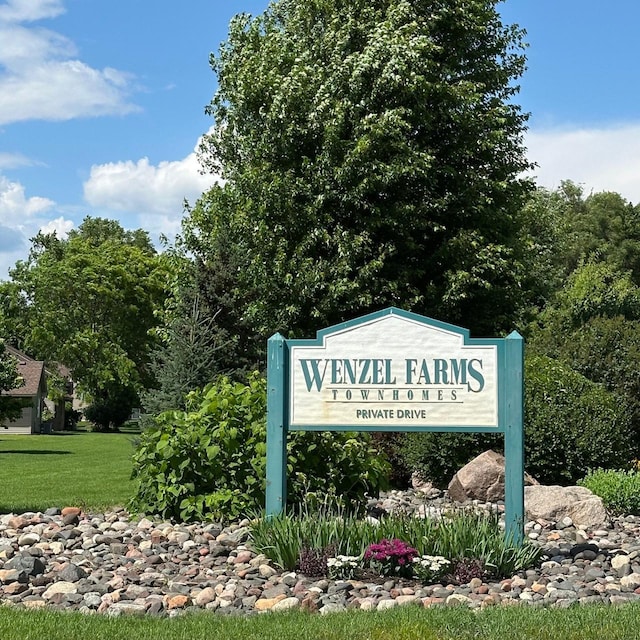 7140 Ivy Ridge Ct, Lino Lakes, MN 55014 - community / neighborhood sign with a yard