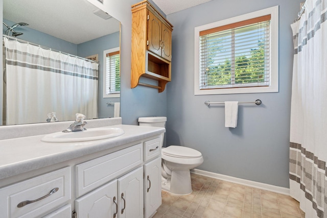 7140 Ivy Ridge Ct, Lino Lakes, MN 55014 - bathroom featuring vanity and a shower with curtain