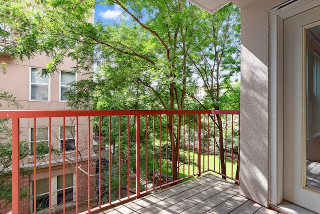 645 1st St Unit 305, Minneapolis, MN 55401 - view of balcony