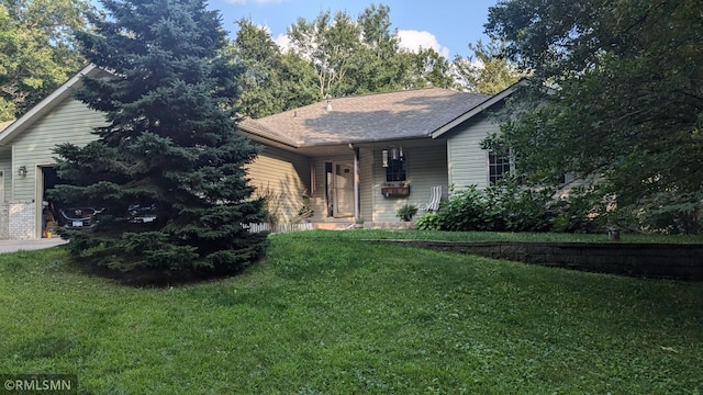 21021 Fresno St NW, Elk River, MN 55330 - ranch-style home featuring a front yard