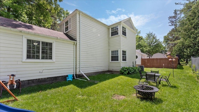 918 Trott Ave SW, Willmar, MN 56201 - rear view of house
