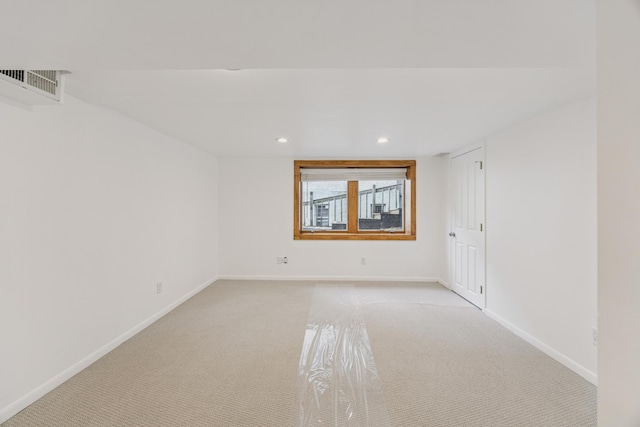 3916 Thomas Ave S, Minneapolis, MN 55410 - unfurnished room featuring light carpet and recessed lighting