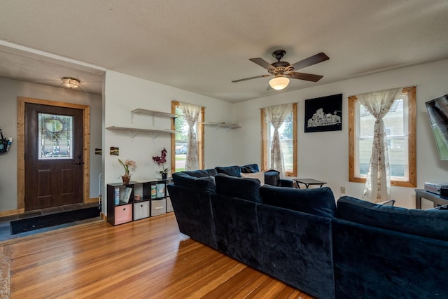 415 8th St N, Mountain Lake, MN 56159 - photo 2