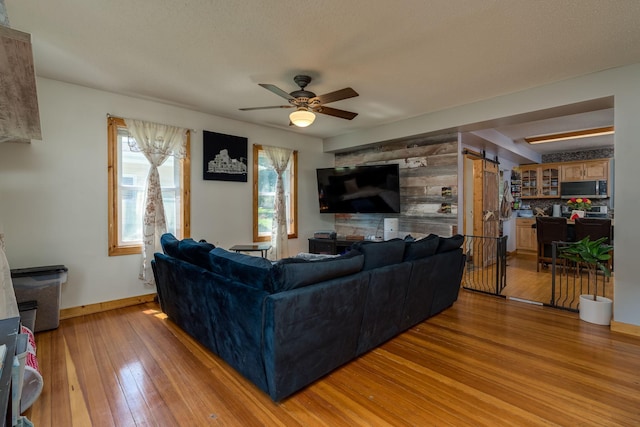 415 8th St N, Mountain Lake, MN 56159 - photo 3