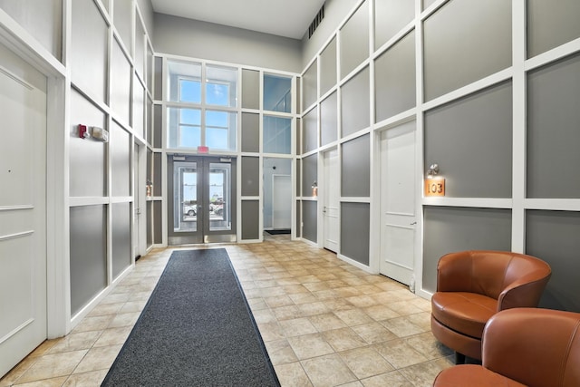 445 Wacouta St Unit 306, Saint Paul, MN 55101 - community lobby with a high ceiling
