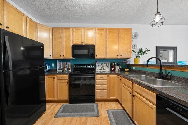 849 Providence Dr, Shakopee, MN 55379 - photo 7